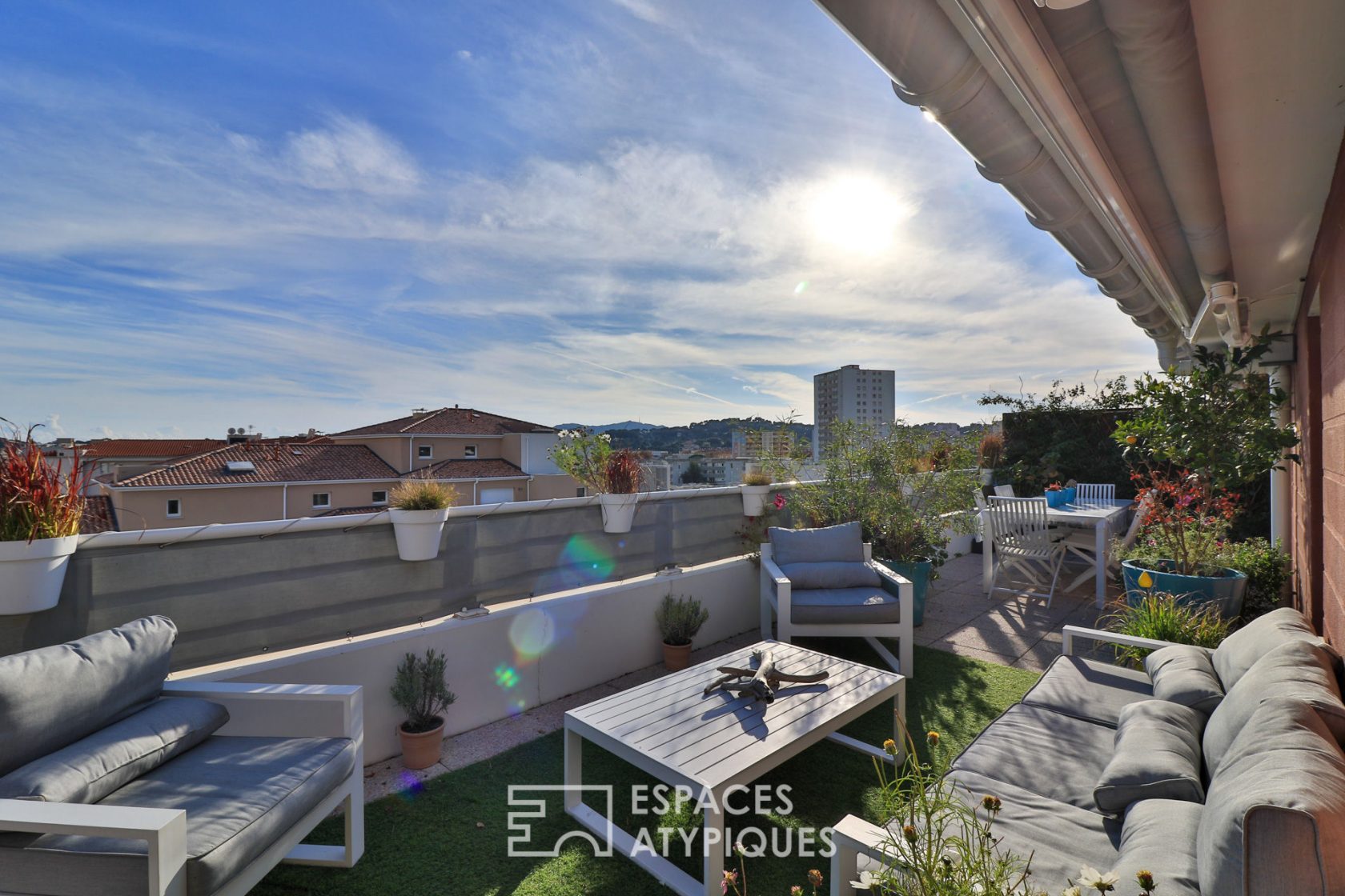 Contemporary Penthouse type apartment – terrace 60 m2