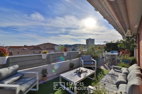 Appartement contemporain type Penthouse – terrasse 60 m2