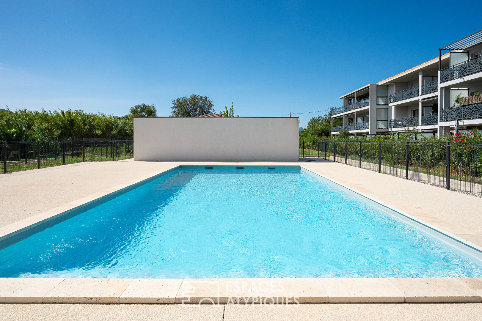 Appartement moderne avec sa terrasse vue nature