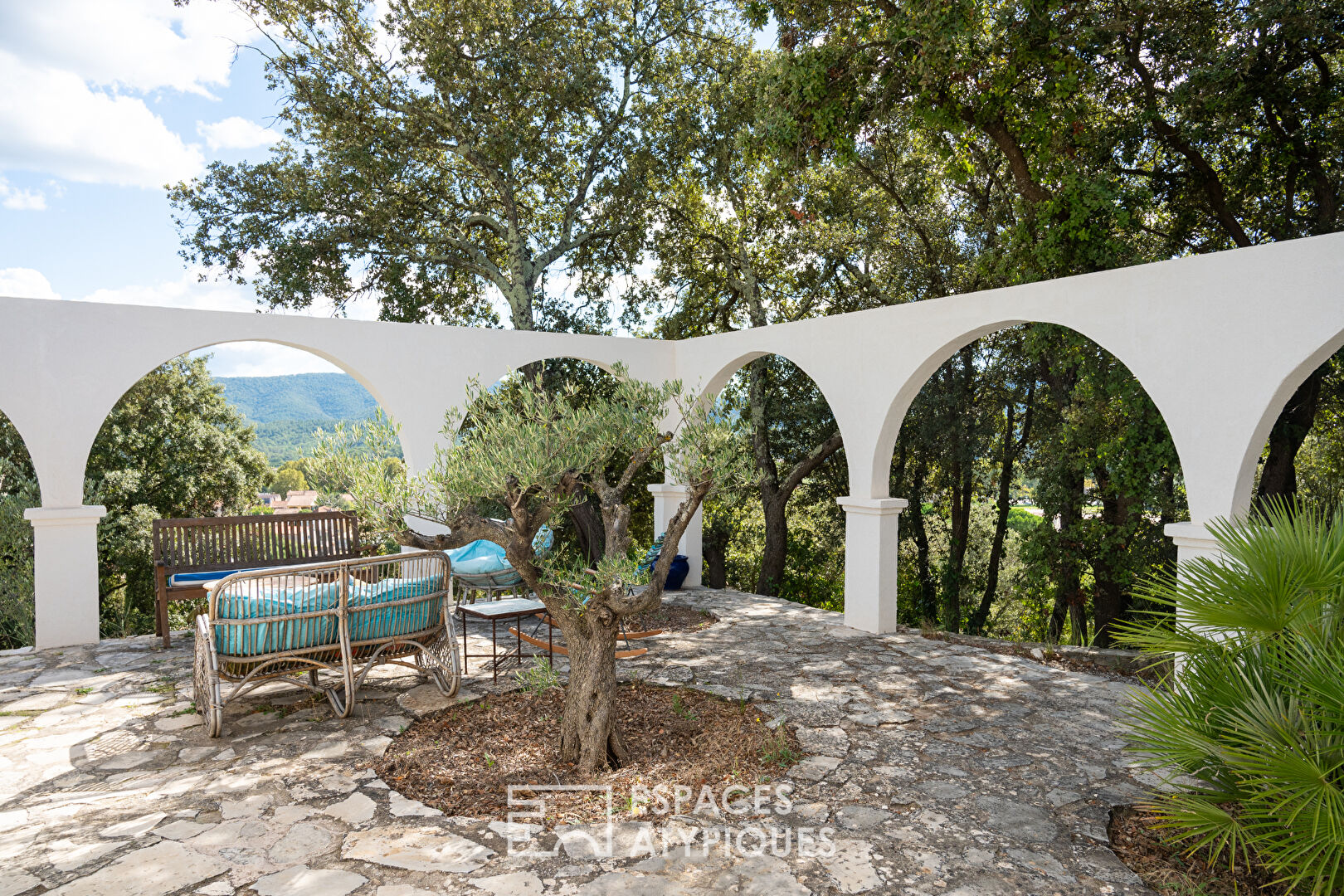 Maison de caractère avec jardin et vue contemplative