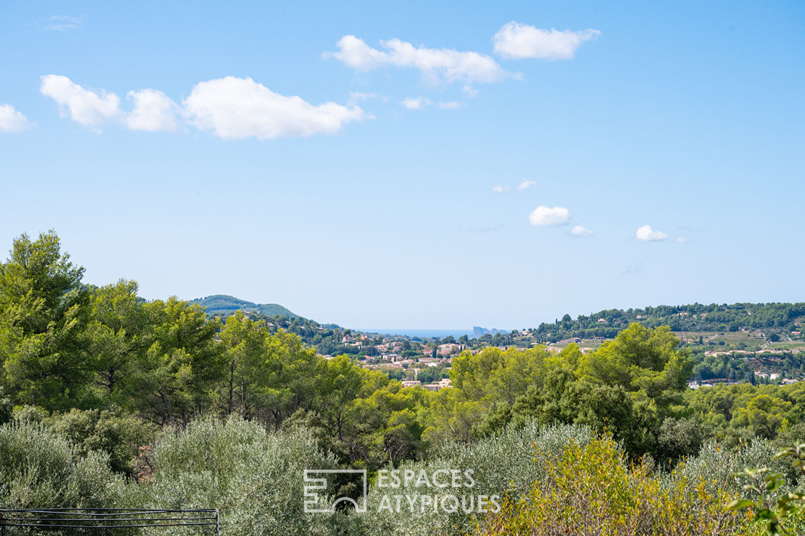 Bastide Provençale avec Vue et Piscine