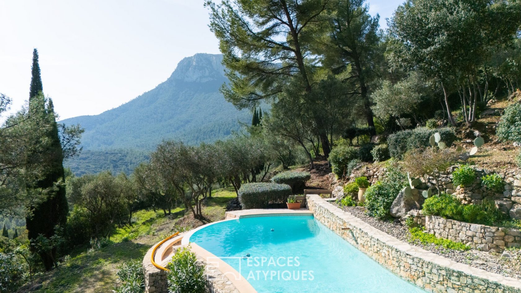 Provencal Sheepfold with Panoramic View and Wooded Park