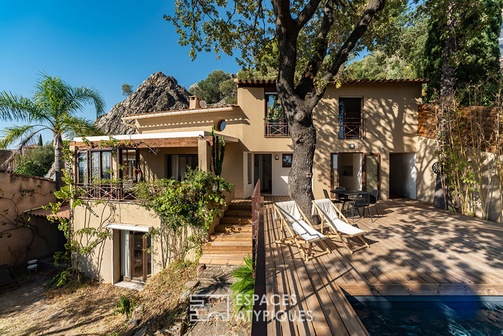 Villa aux prestations haut de gamme dans un cadre nature sur les hauteurs de Hyères