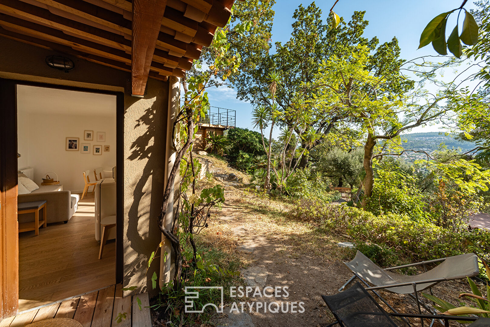 Villa aux prestations haut de gamme dans un cadre nature sur les hauteurs de Hyères