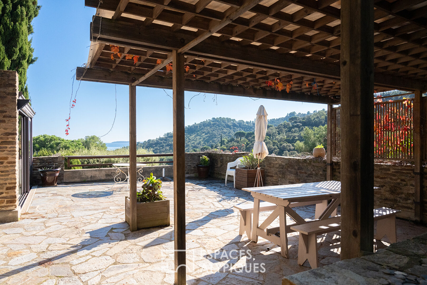 Villa d’architecte au Gaou-Bénat avec vue mer