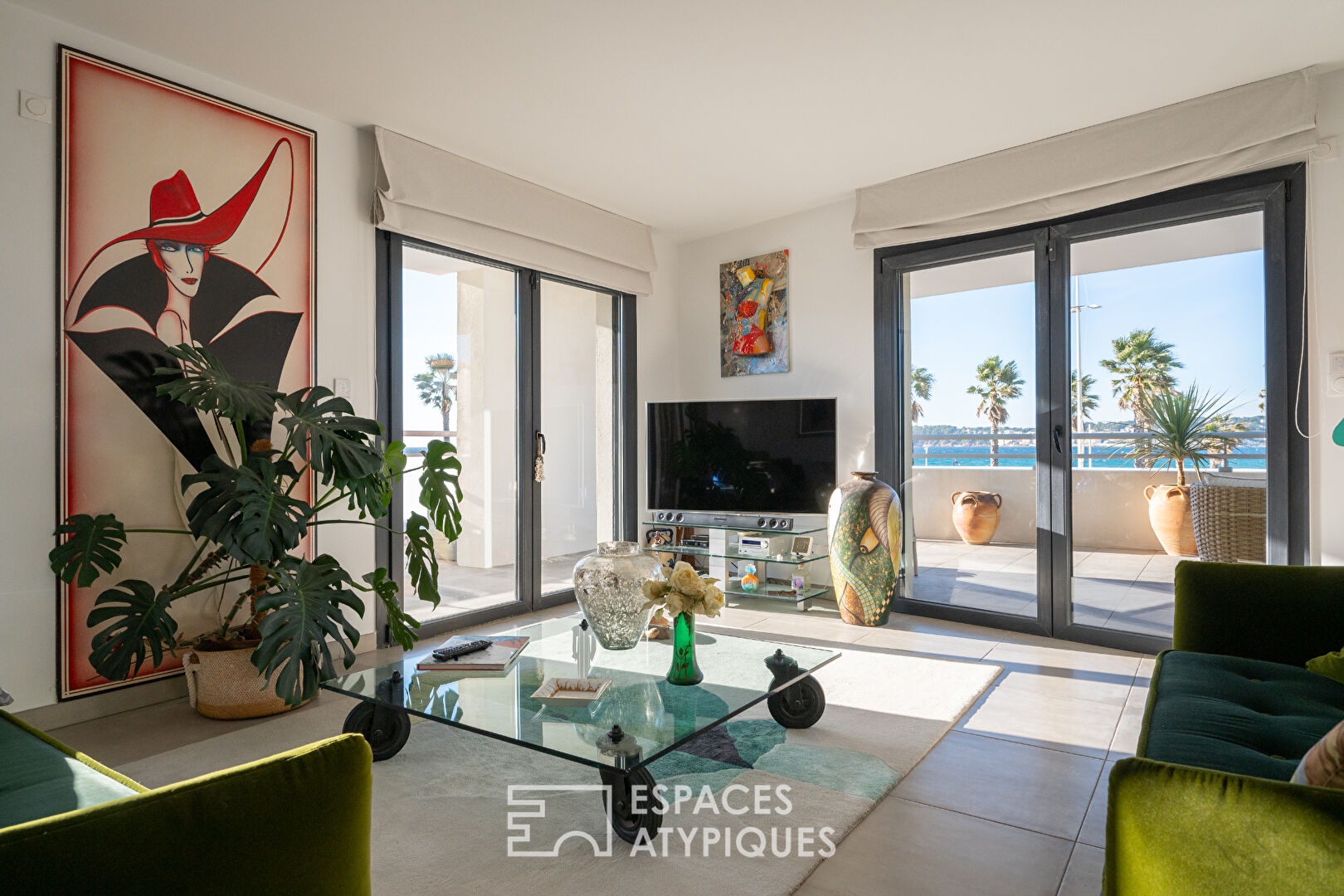 Appartement moderne avec terrasse vue mer