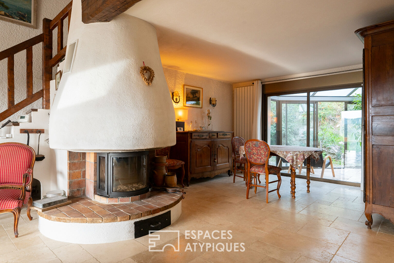 Architect’s house with swimming pool and olive grove between Cotignac and Brignoles