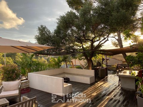 Maison esprit bastide réhabilitée avec piscine