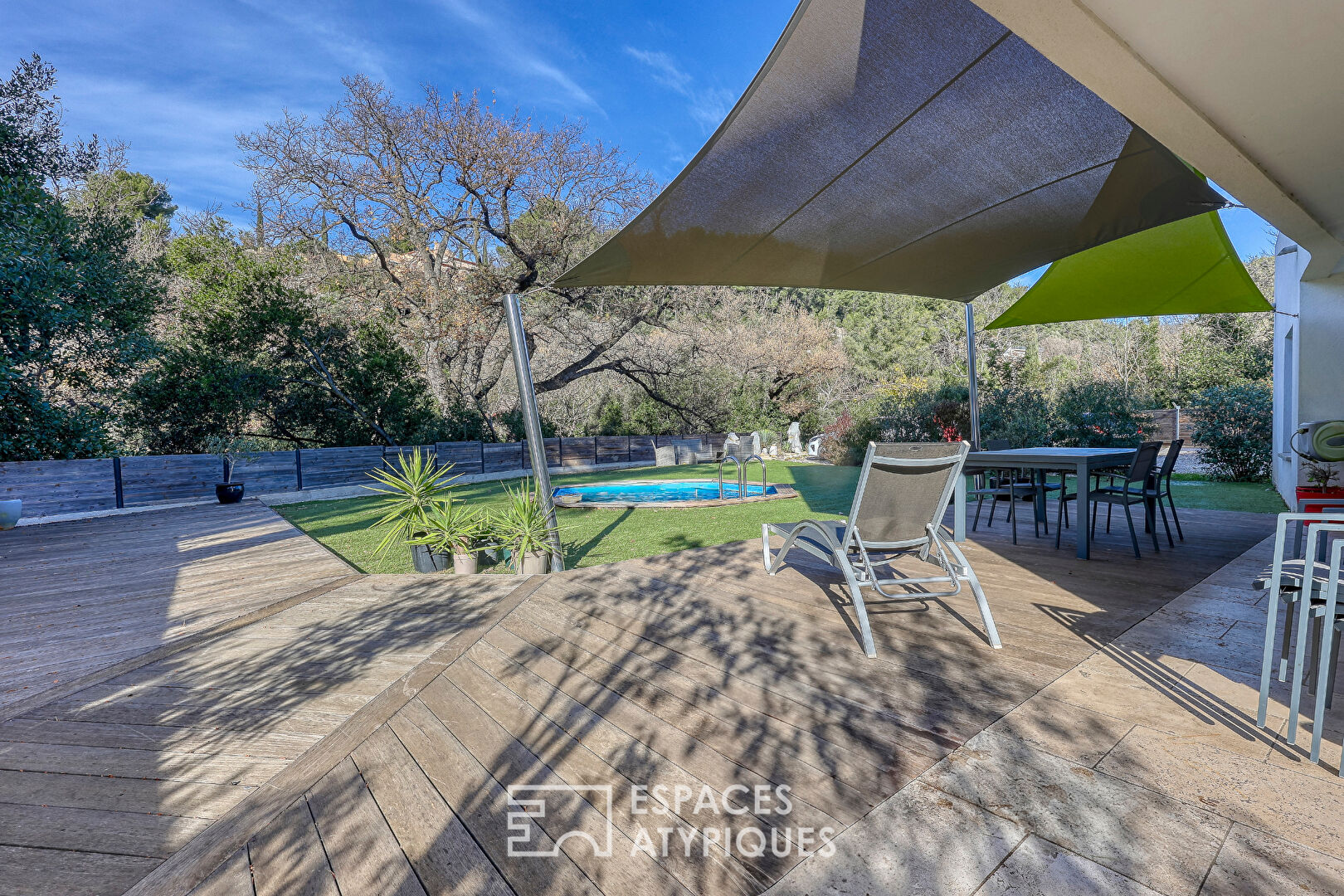 Villa contemporaine avec jardin et piscine à Toulon