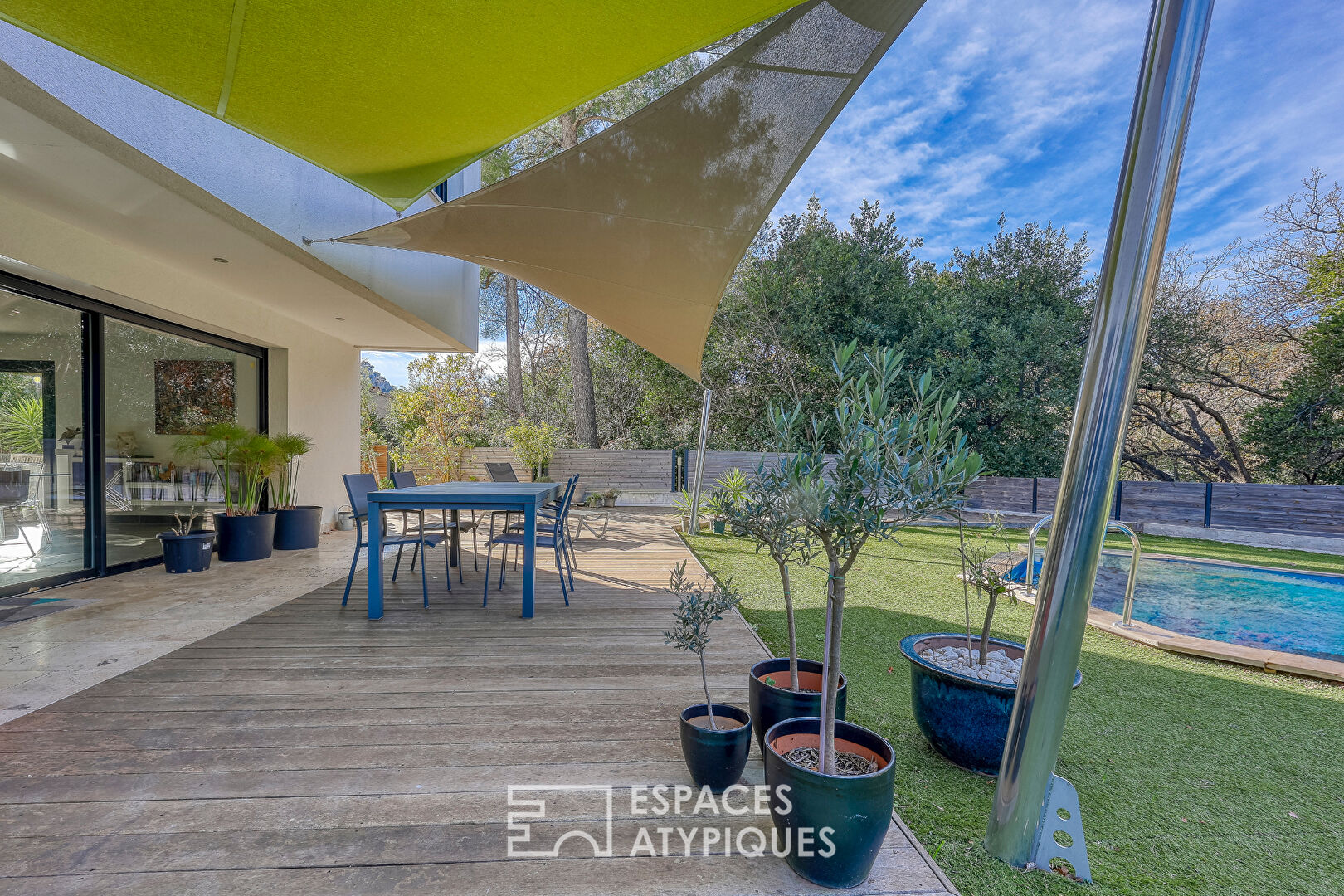 Villa contemporaine avec jardin et piscine à Toulon