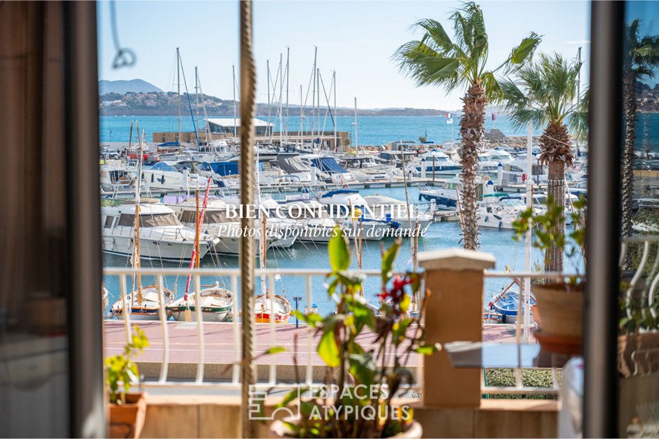 Appartement atypique vue mer sur le port de Bandol