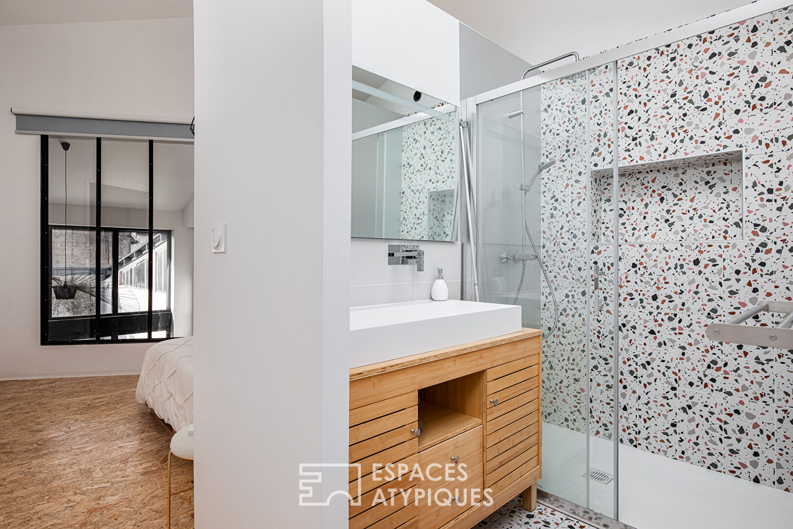 Maison type loft avec piscine et jacuzzi en coeur de ville