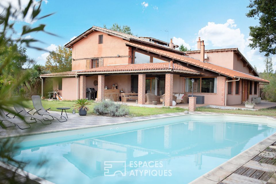 Maison de campagne rénovée avec piscine et parc boisé