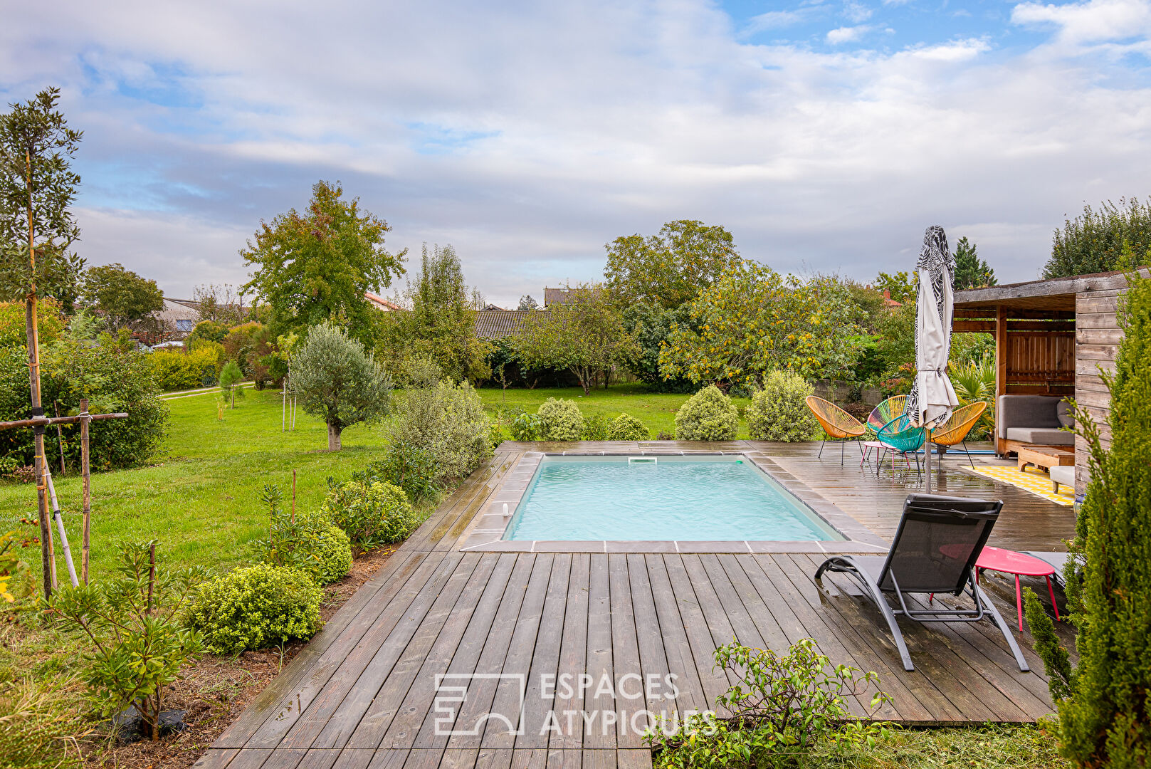 Maison d’architecte des années 60 avec piscine