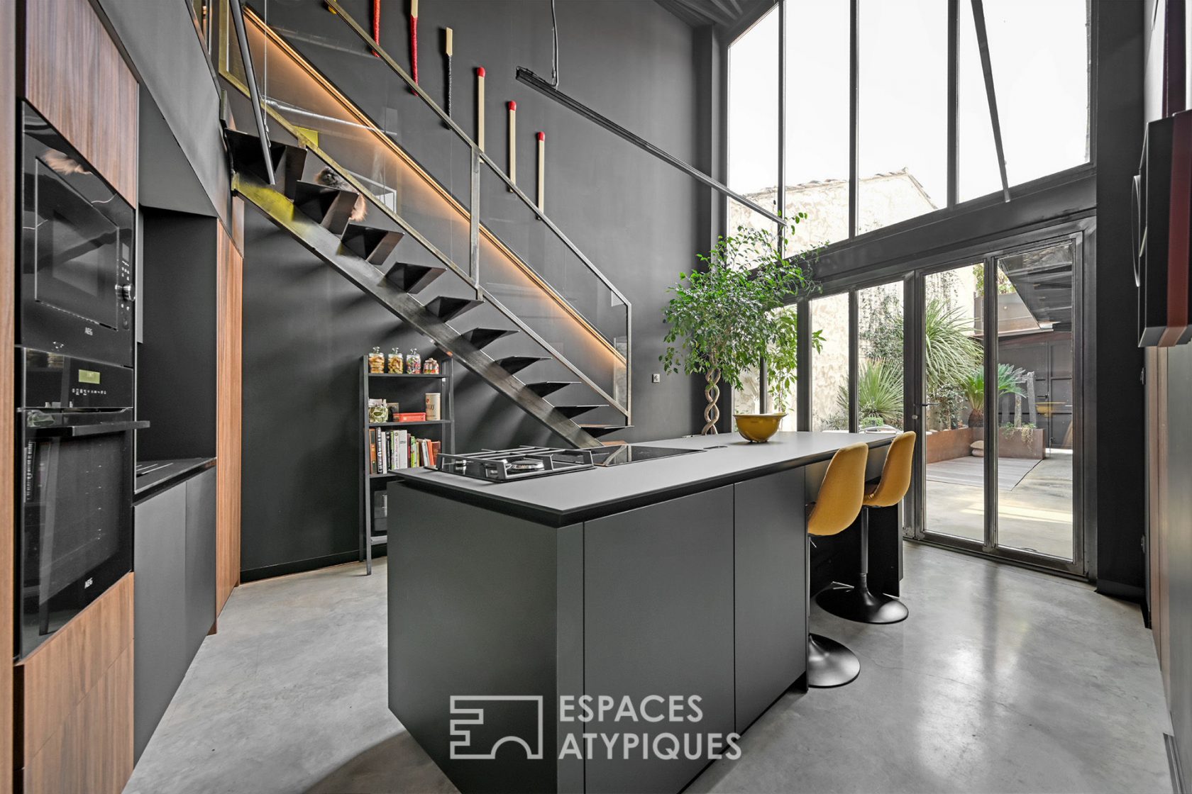 Unusual townhouse with an industrial spirit