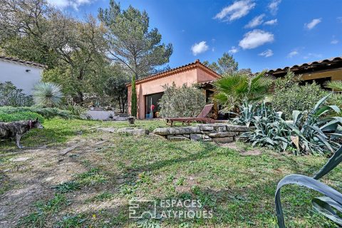 Lovely farmhouse in the heart of the garrigue