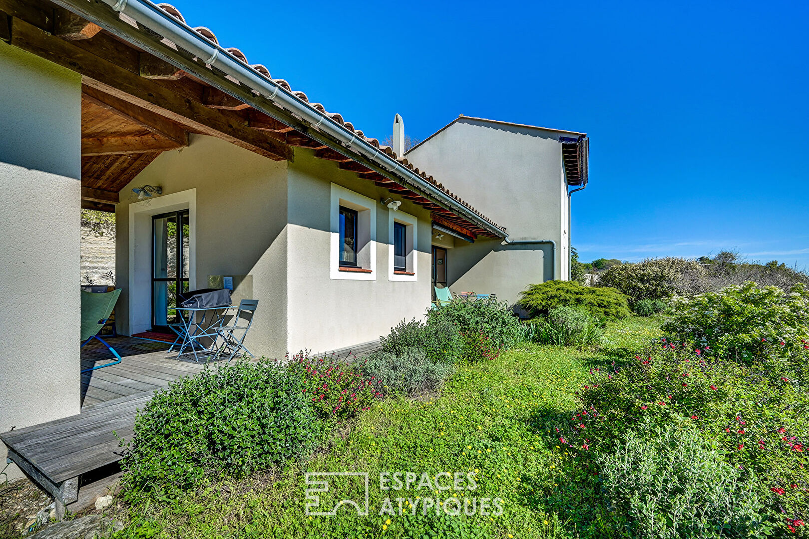 Uzès : une maison avec vue imprenable sur la nature