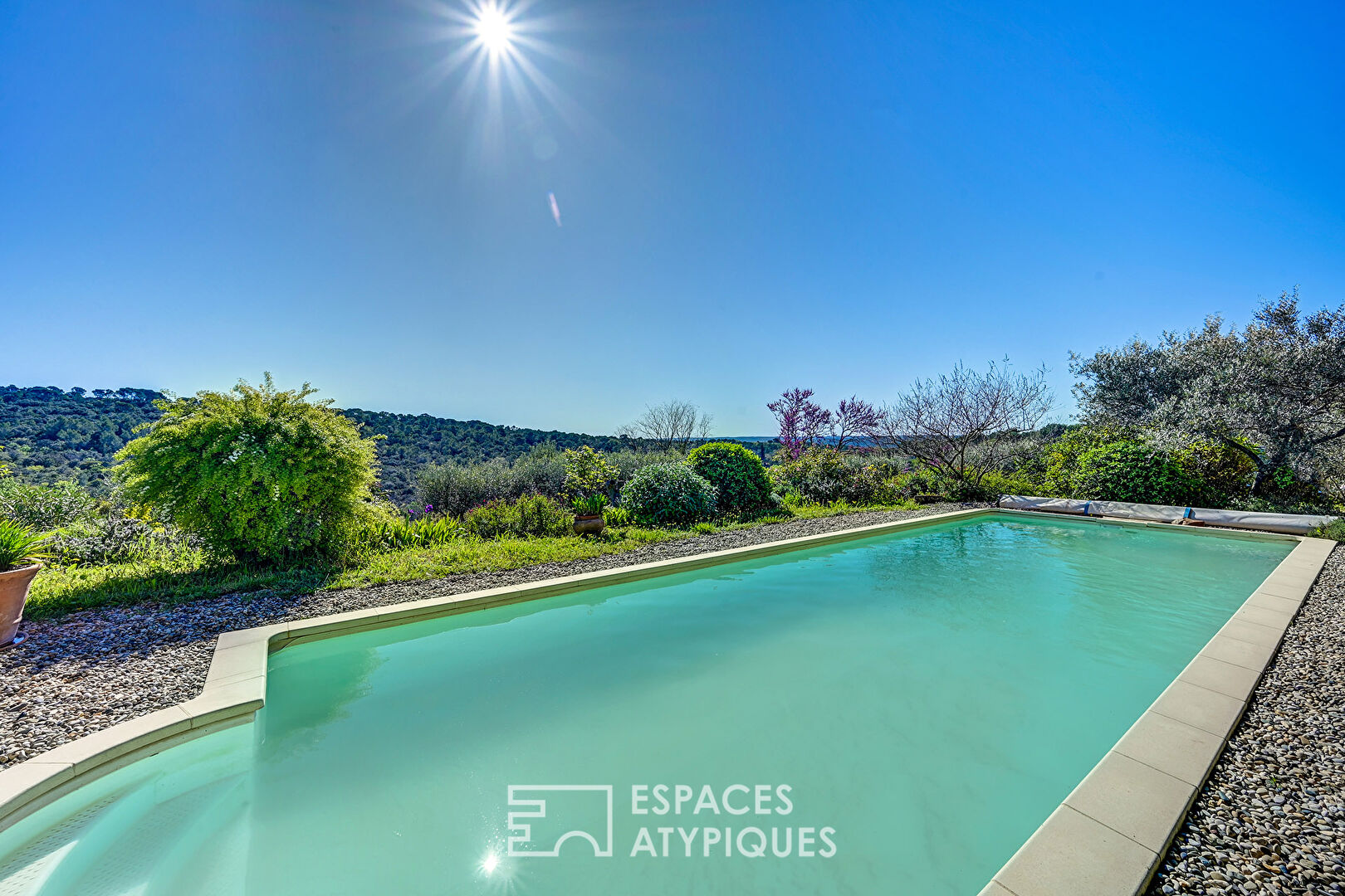 Uzès: a house with a breathtaking view of nature