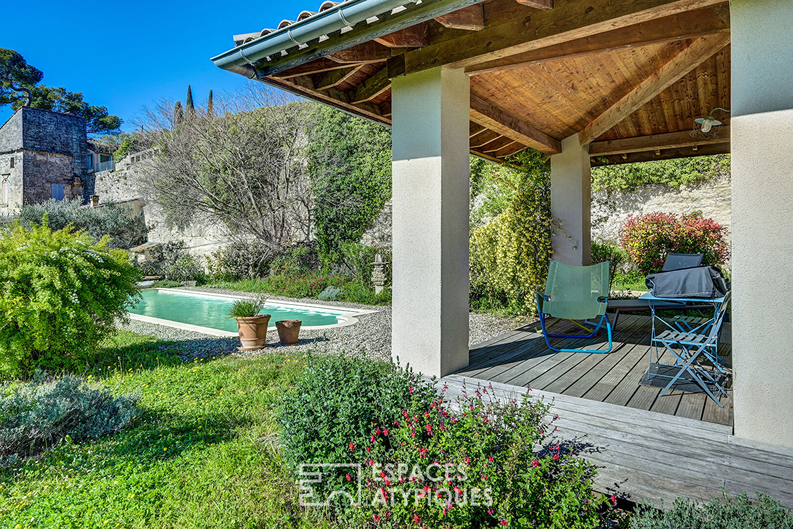 Uzès : une maison avec vue imprenable sur la nature