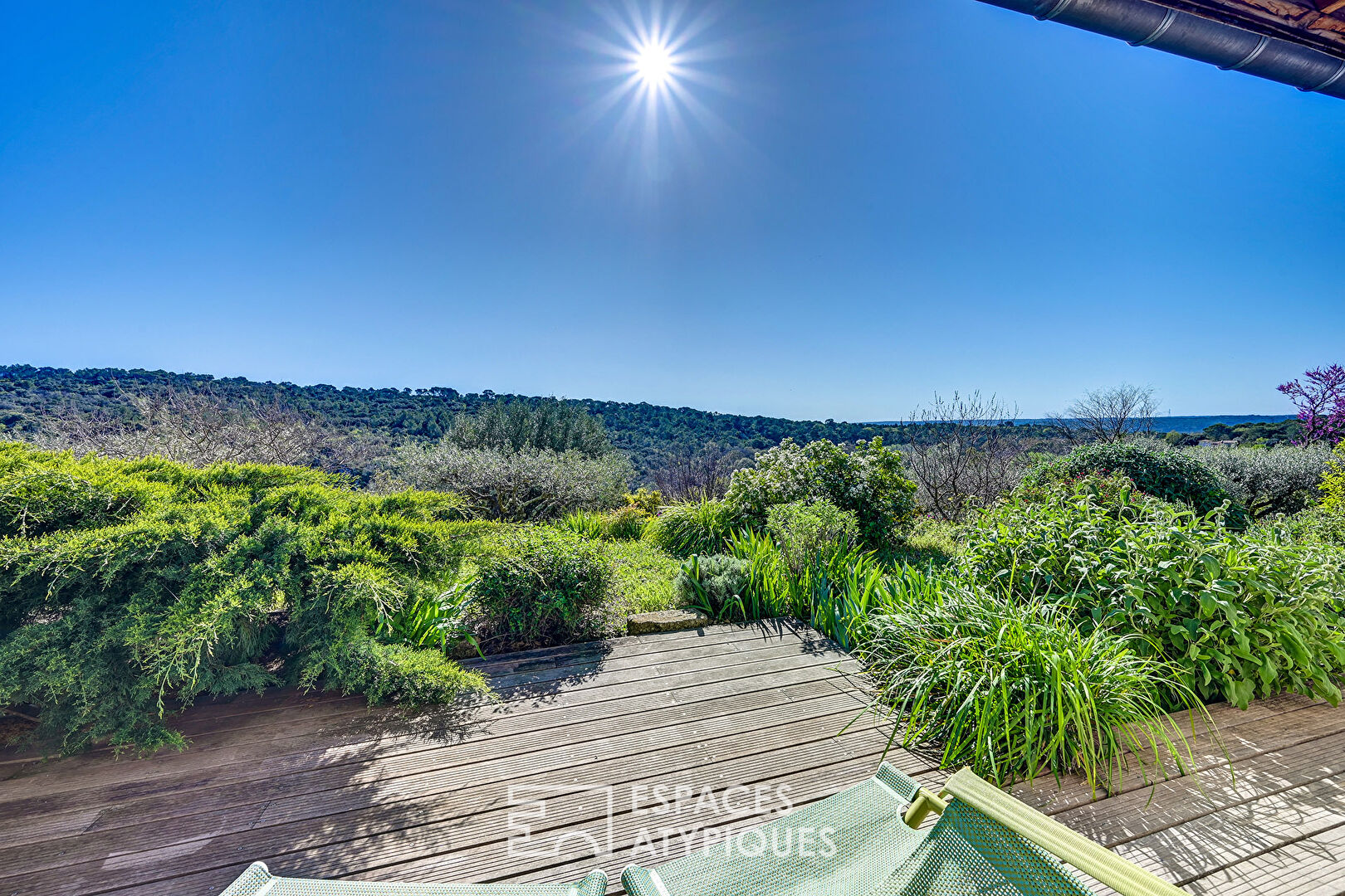 Uzès: a house with a breathtaking view of nature