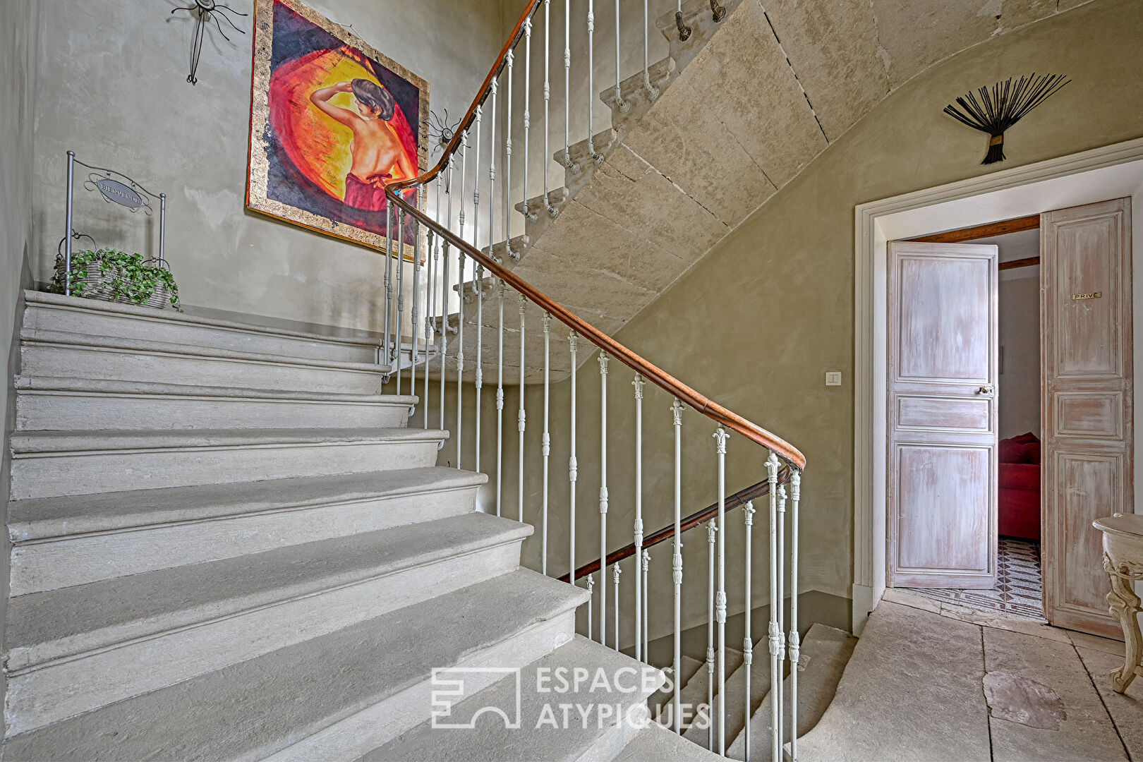Exceptional estate with bastide, outbuildings and century-old park