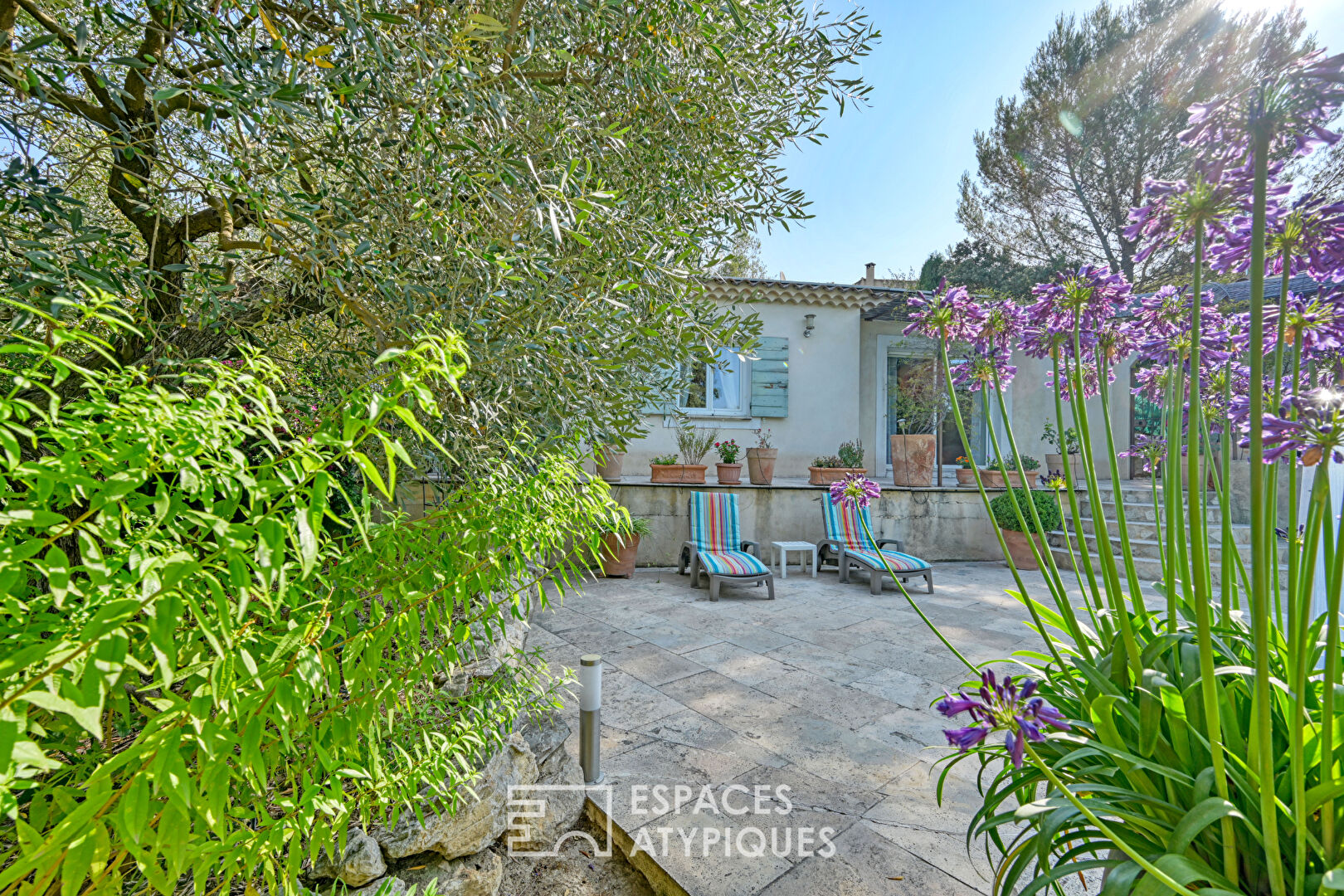 Maison à la vue dégagée et son gîte indépendant