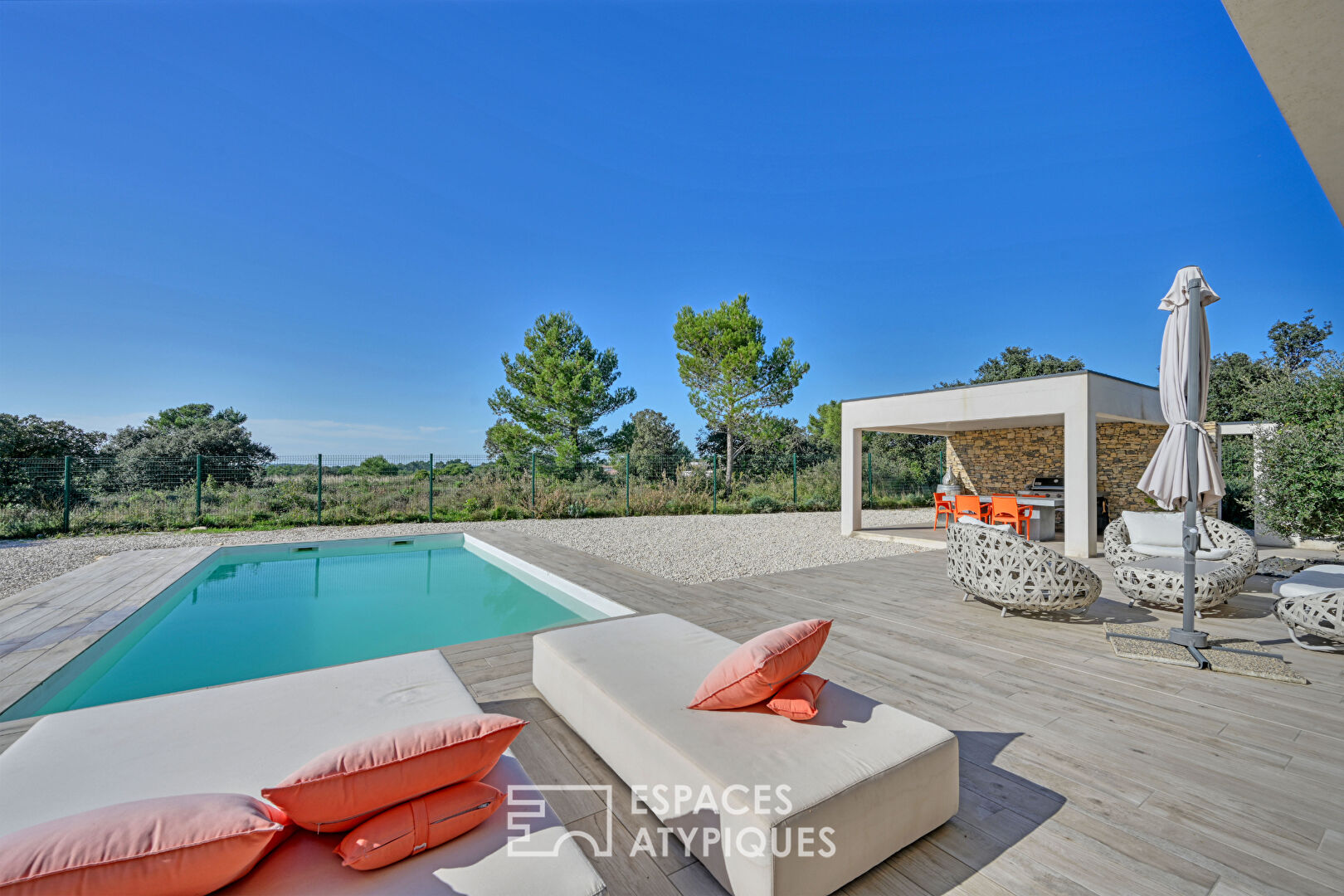 Villa contemporaine idéale avec piscine et jardin