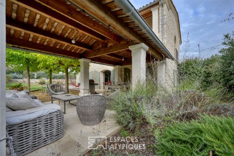 Contemporary farmhouse near Uzès