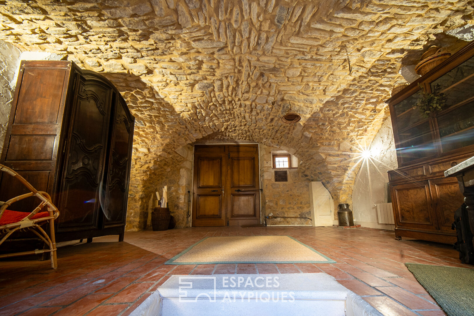 Ancienne livrée cardinale du XIVe siècle