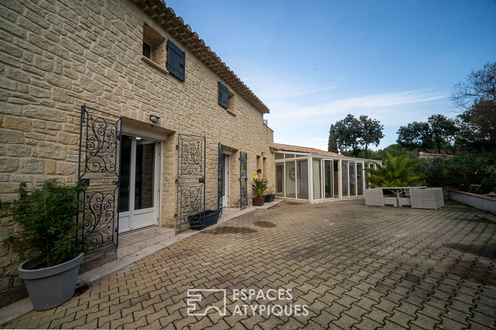 Elégante maison rénovée avec piscine entre Nîmes et Avignon