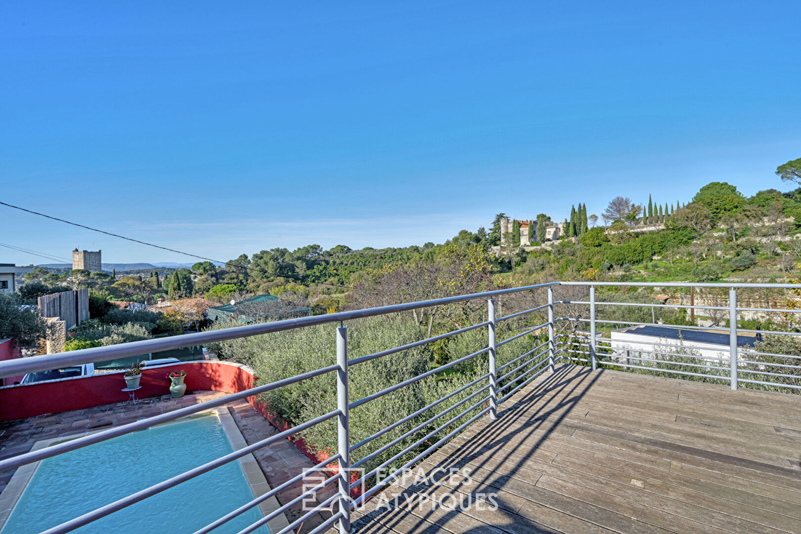 Villa avec piscine et vue panoramique