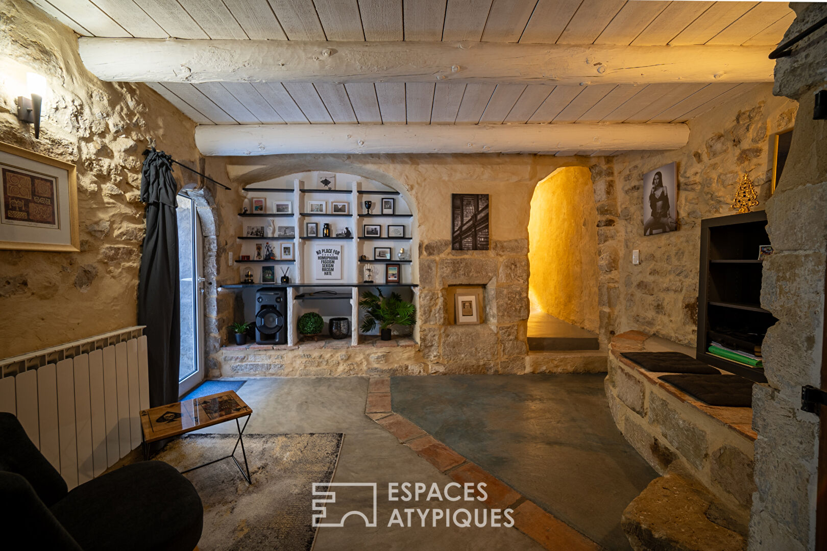 À 15 km d’Uzès, une maison de village pleine de charme et de caractère