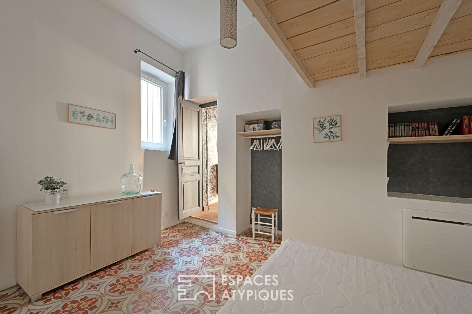 Elégant appartement 2 pièces en centre ville de Nîmes