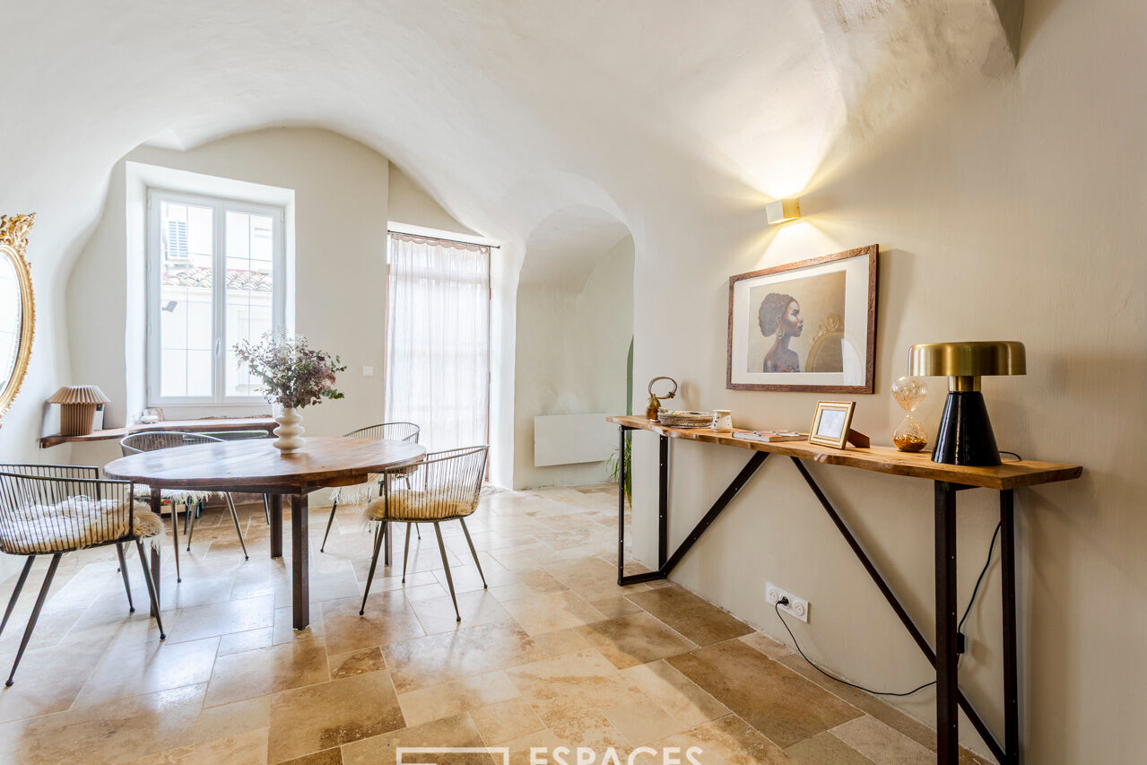 An ancient temple transformed into a charming house between Uzès and Nîmes