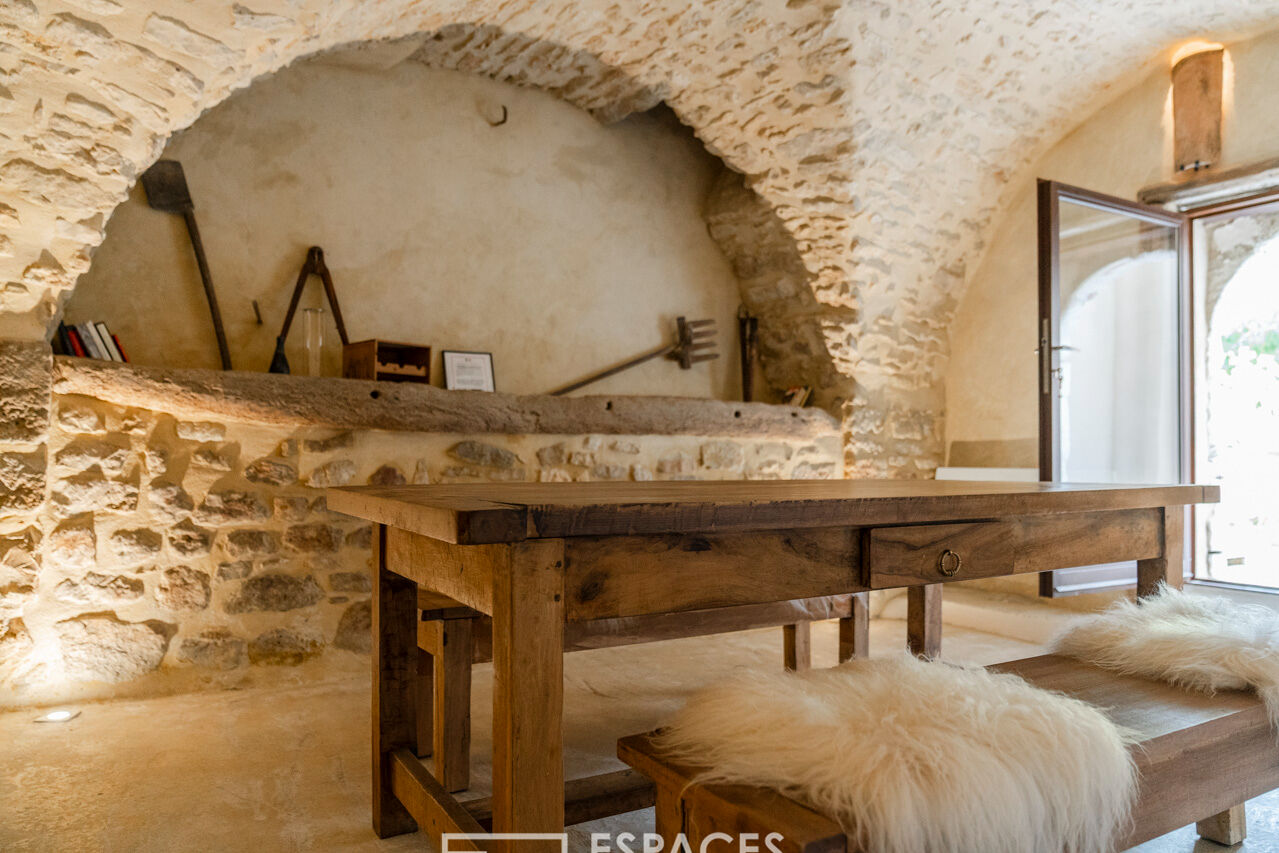 An ancient temple transformed into a charming house between Uzès and Nîmes