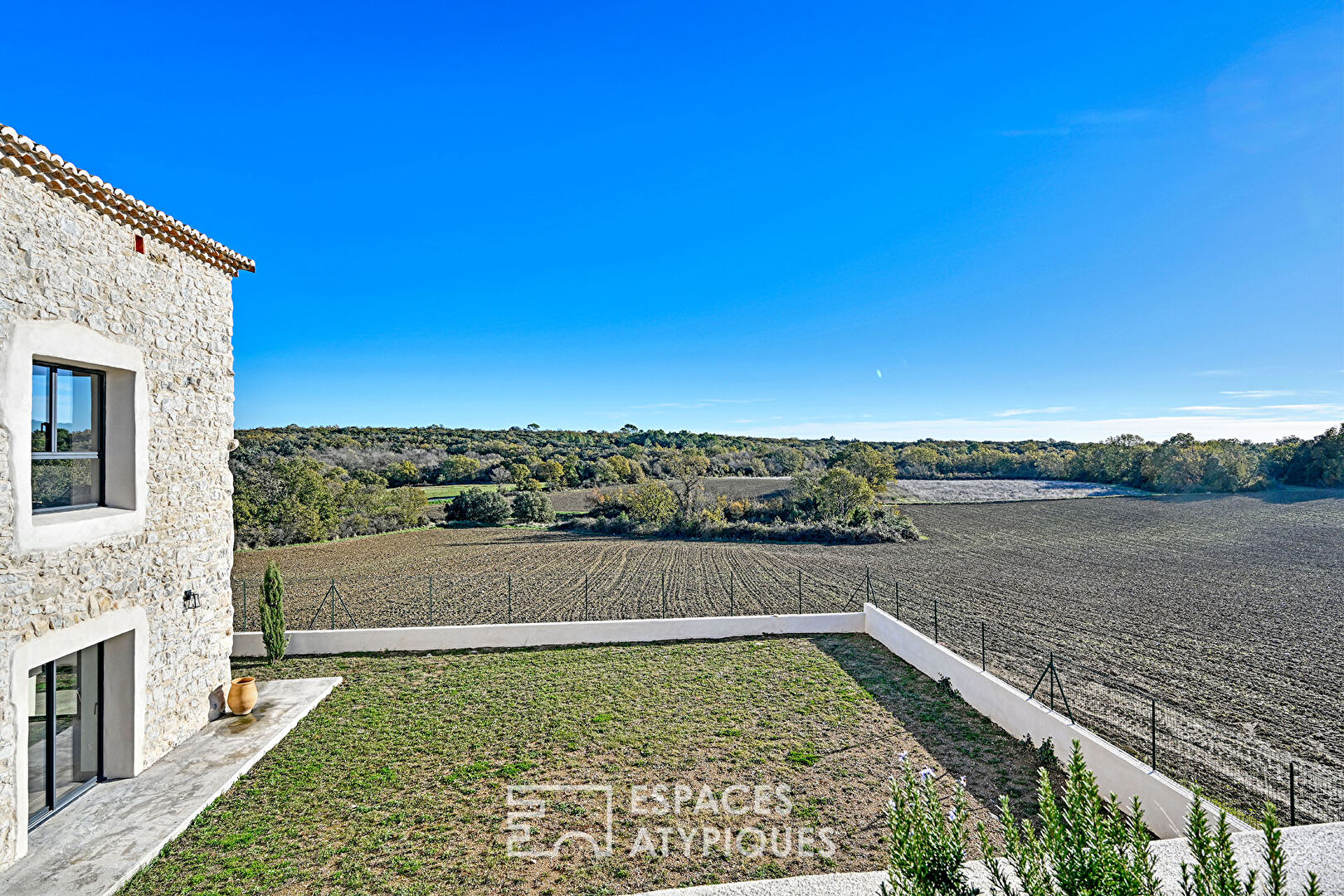 Sublime renovated loft-style sheepfold with view