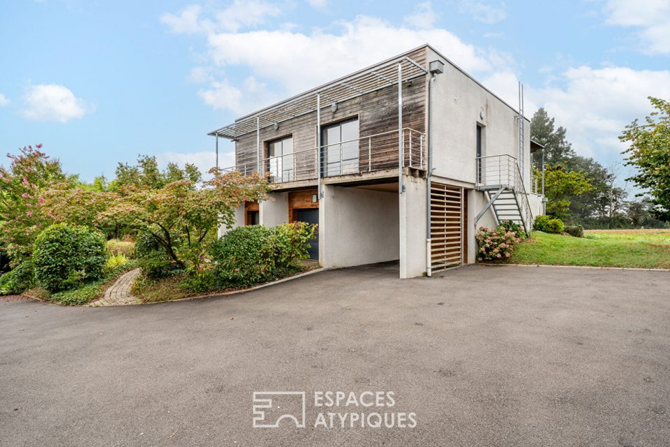 Maison d'architecte avec extension et piscine