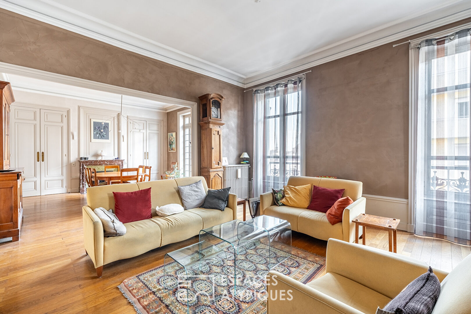 Refined apartment in the heart of Calade