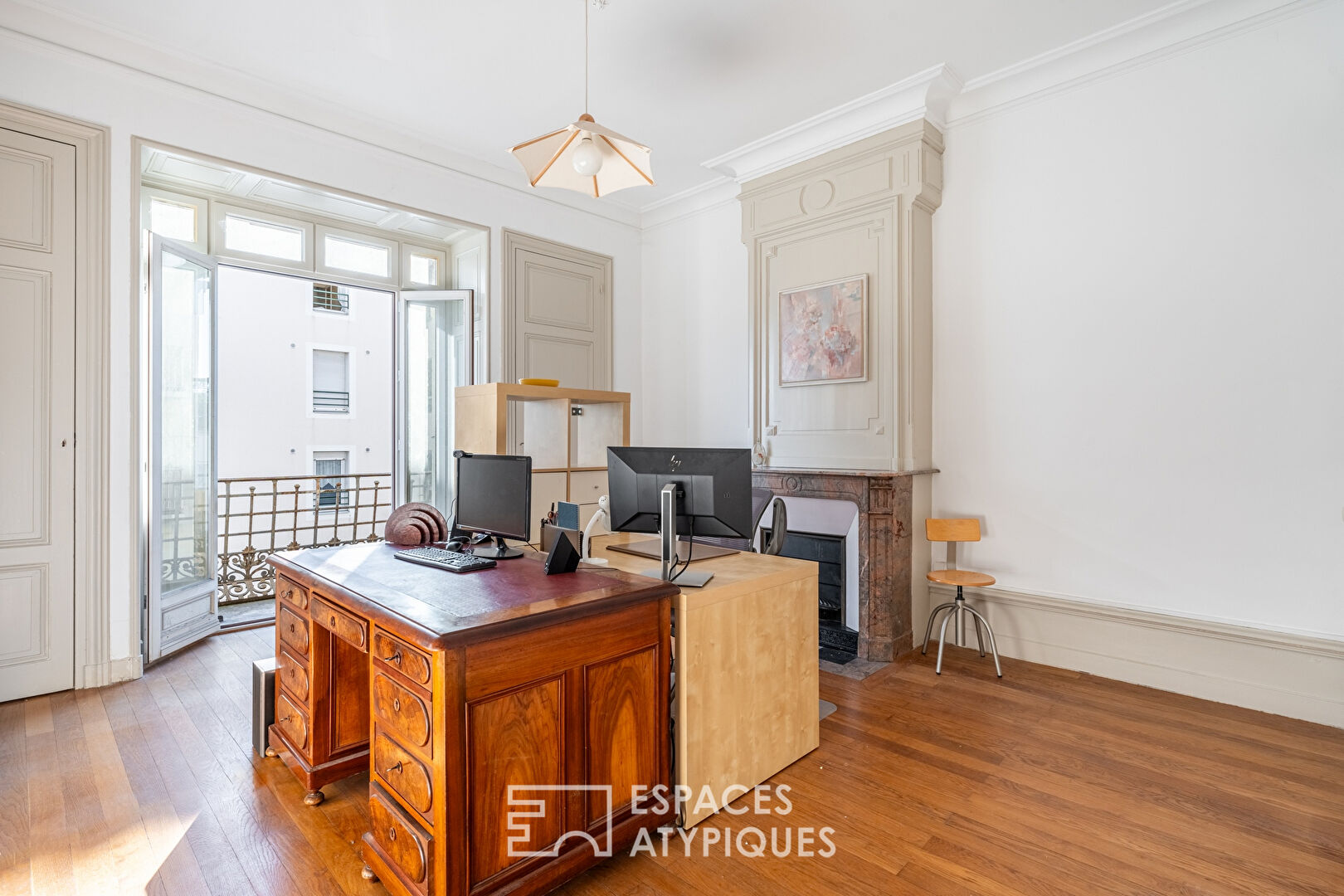 Refined apartment in the heart of Calade