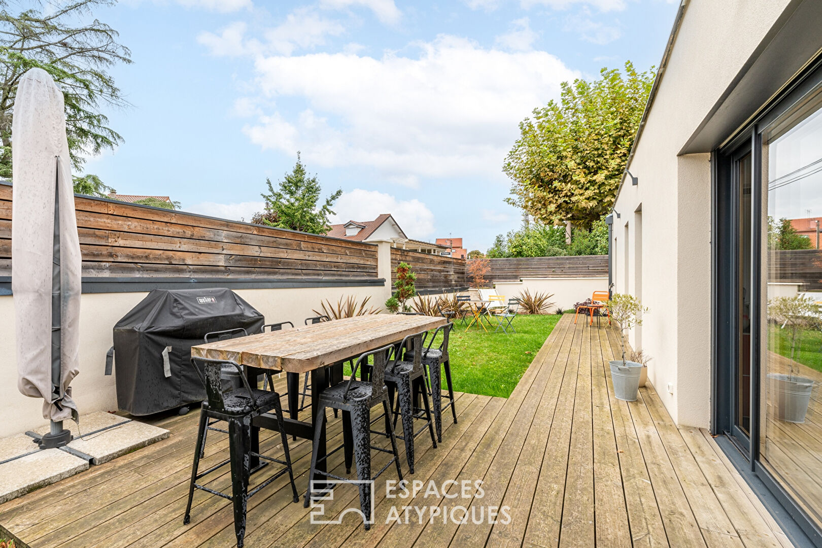 Appartement contemporain avec grande terrasse