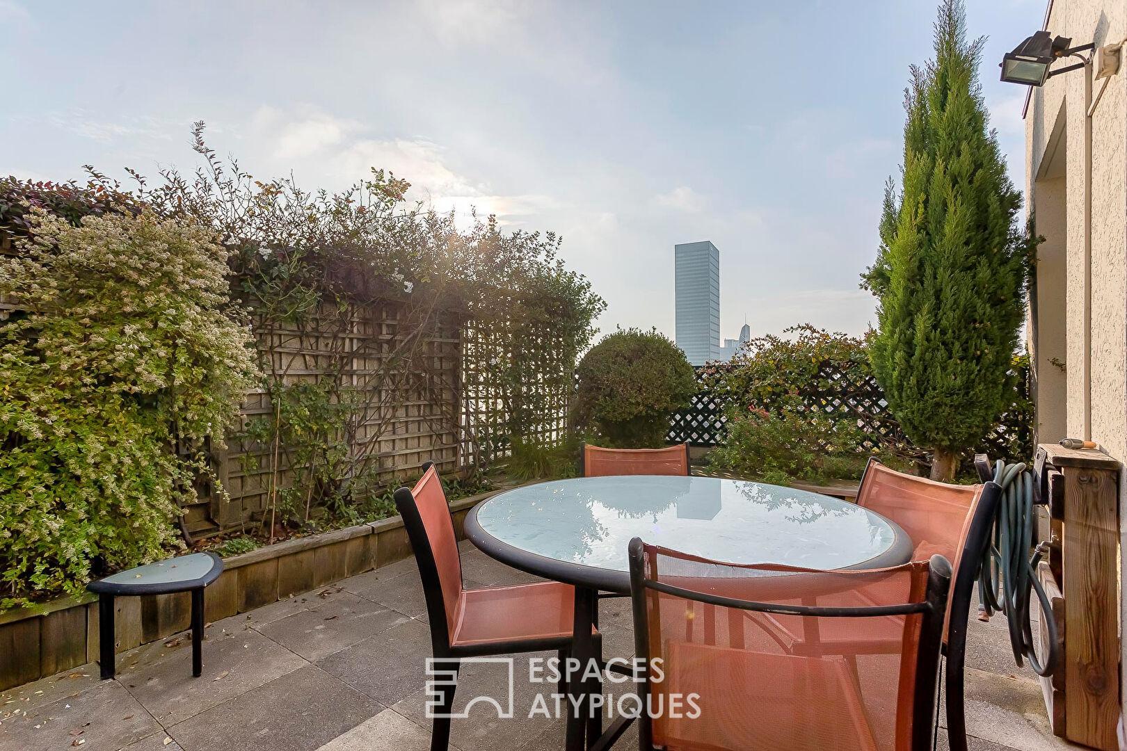 Appartement dernier étage avec terrasse et vue imprenable sur le Grand Lyon