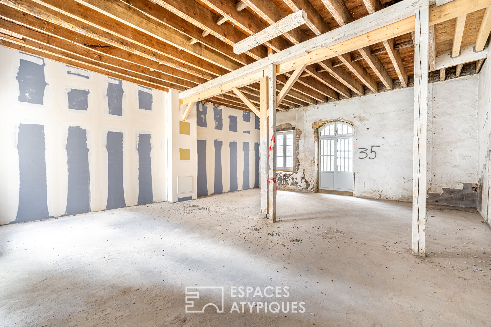 Plateau à aménager avec terrasses