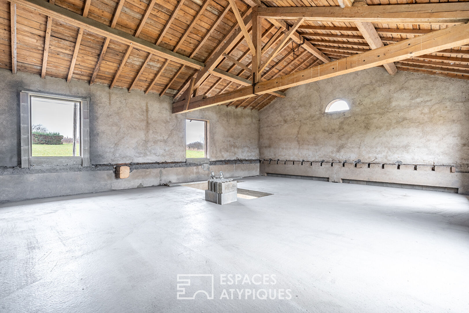 Maison à réamenager au coeur des Pierres Dorées