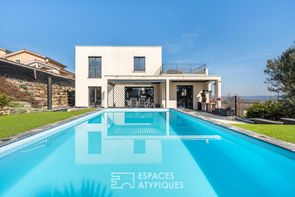 Maison contemporaine sur les hauteurs de Anse avec vue imprenable sur la chaine des Alpes