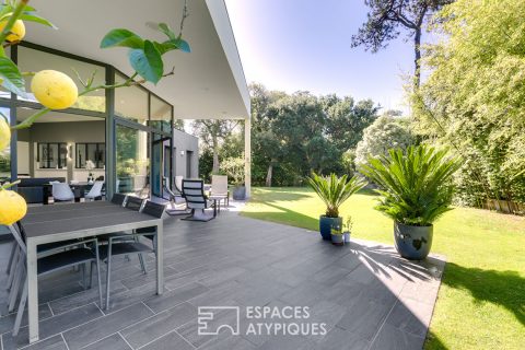 Villa d’architecte ultra-contemporaine aux portes de l’océan