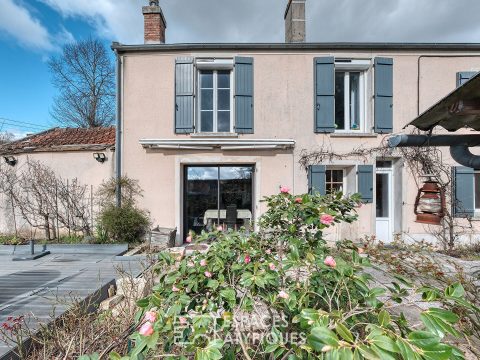 La maison de caractère et ses arbres fruitiers