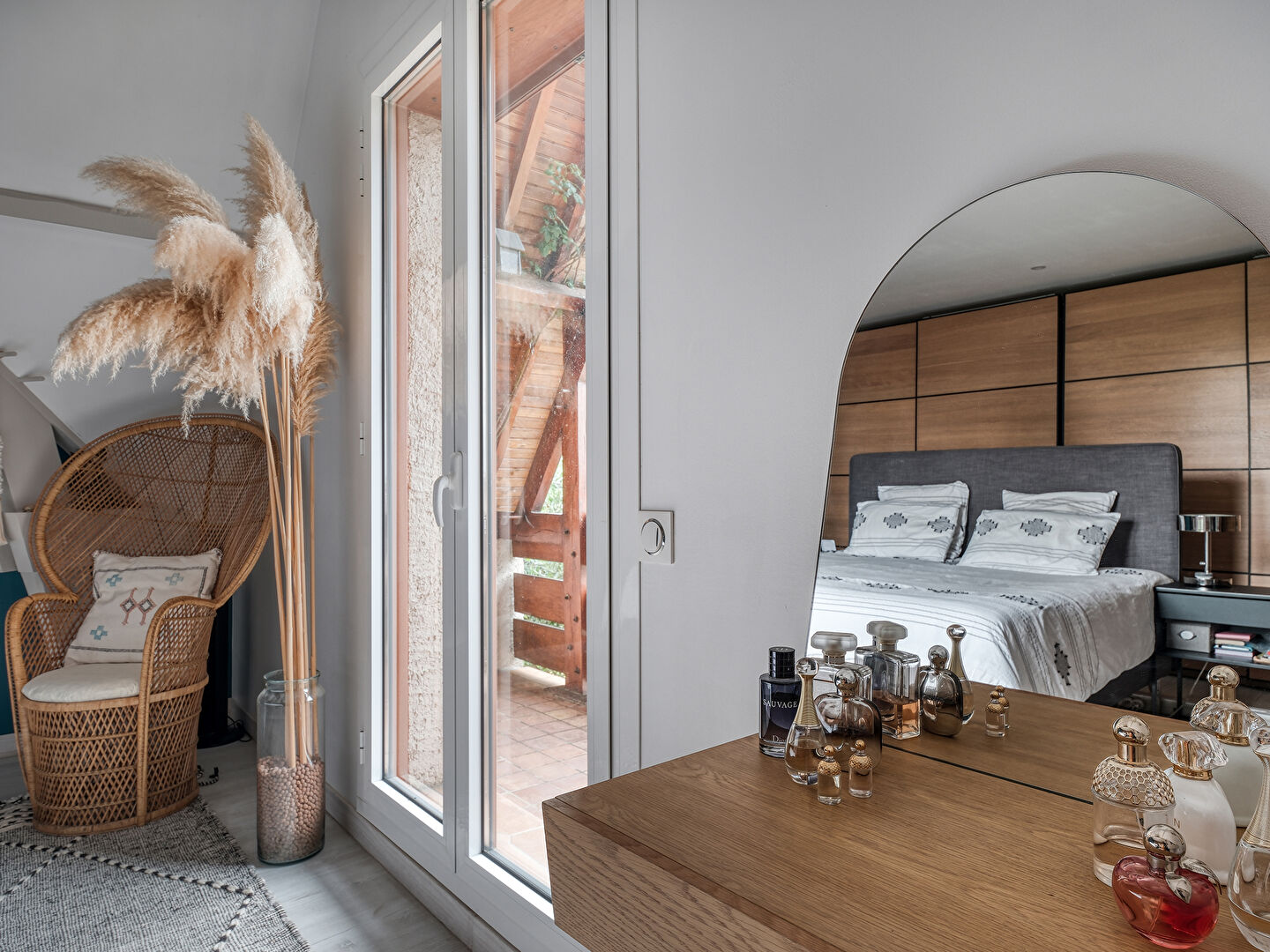 La maison familiale au calme avec sous-sol et jardin verdoyant