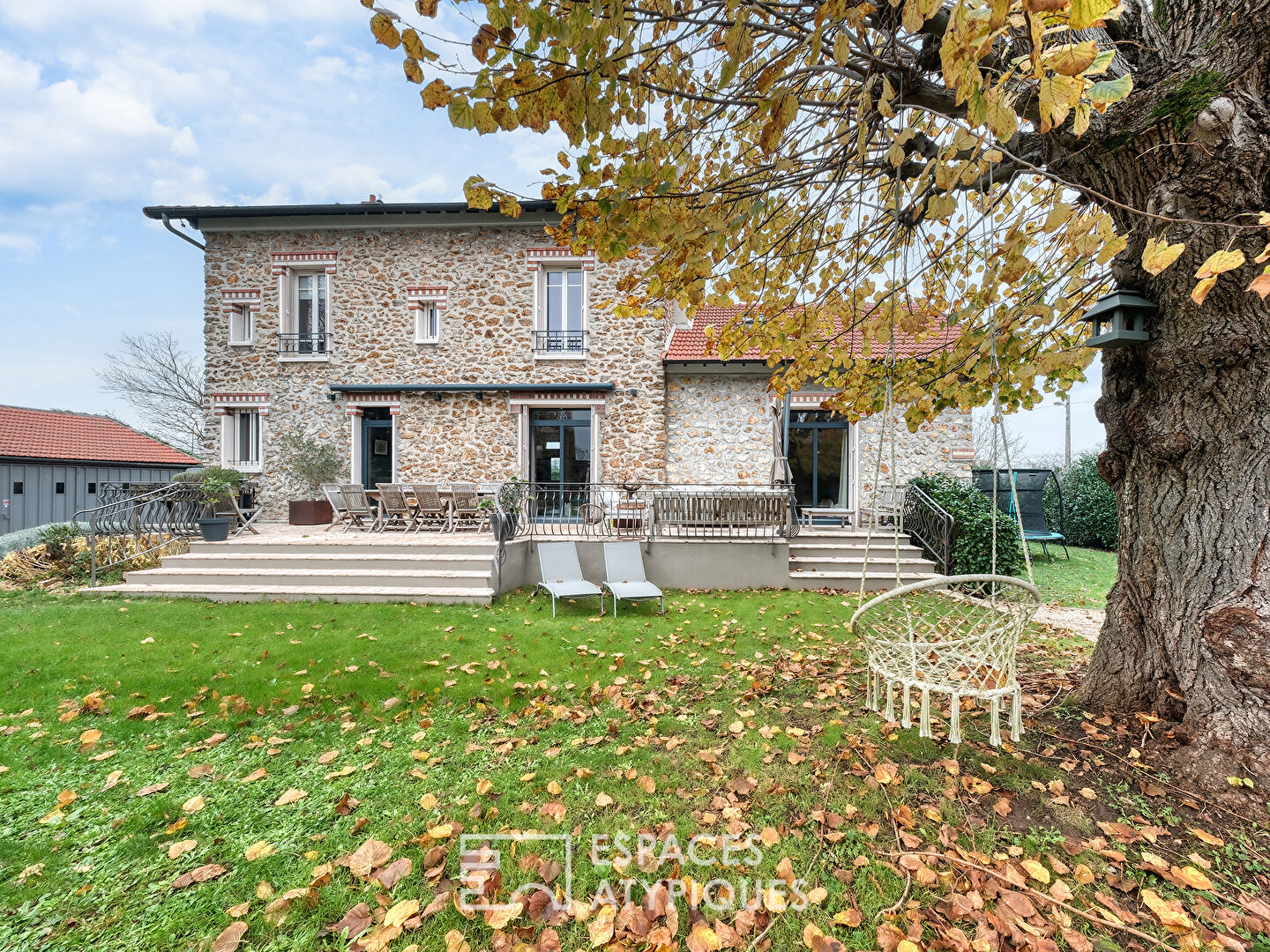 La Maison de caractère entièrement rénovée avec un jardin sans vis-à-vis