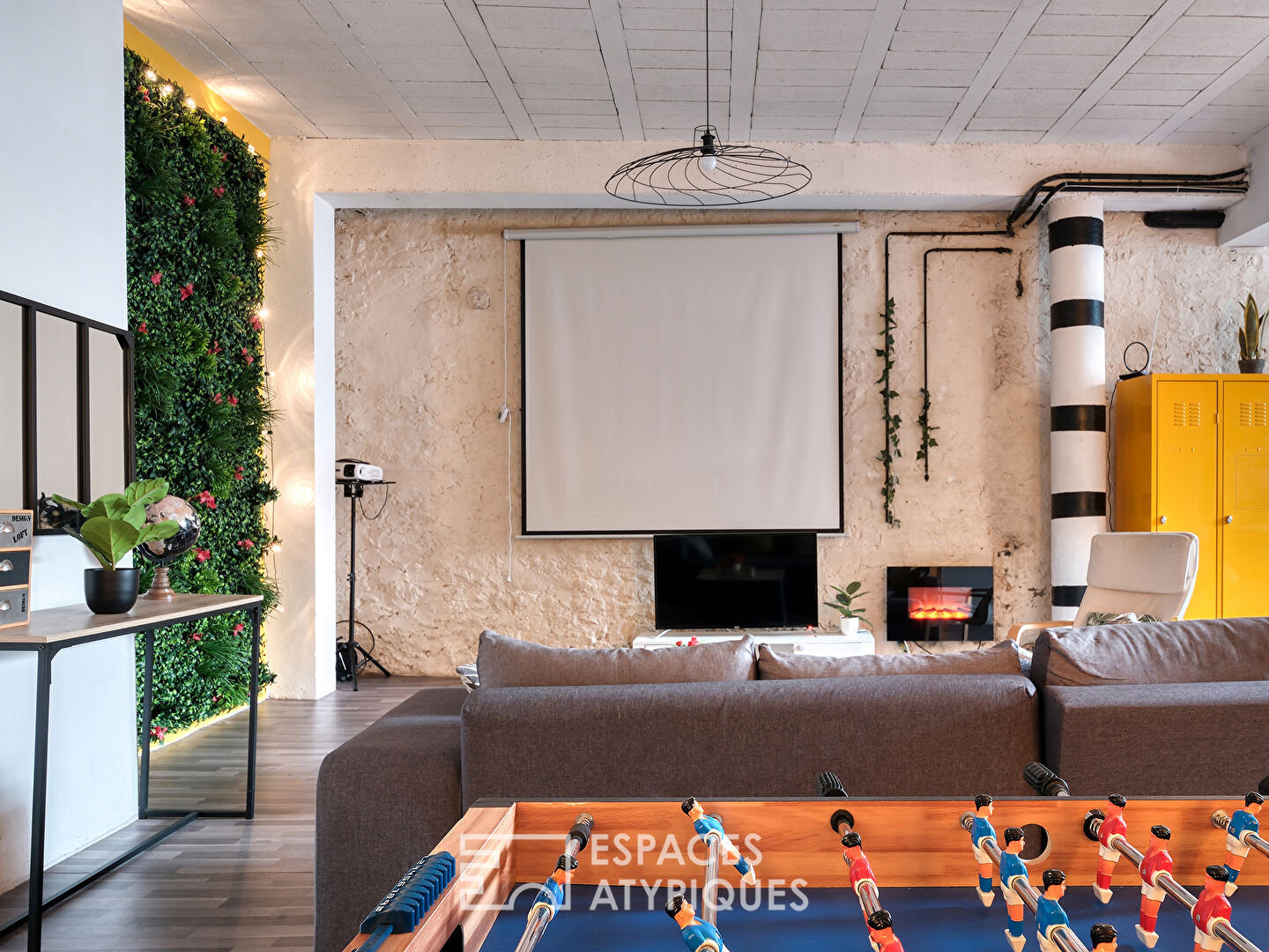 Un loft au calme, ancien atelier au coeur de la ville