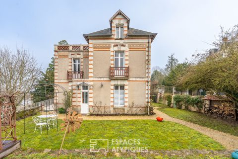 Maison de maitre rénovée avec vue sur Loire et dépendances